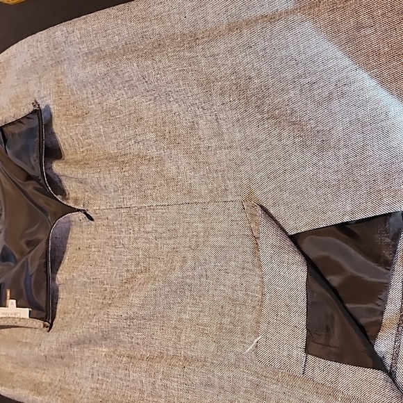 Calvin Klein skirt set - Picture 16 of 16